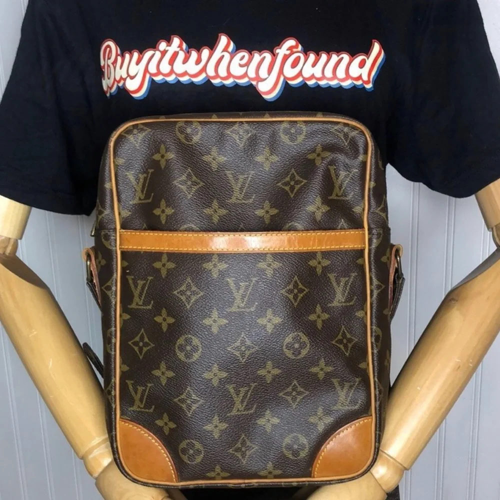LOUIS VUITTON DANUBE MM Monogram Adjustable Messenger Shoulder Bag LV DUST BAG
